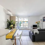 Bright One Bedroom With Parking And Terrace